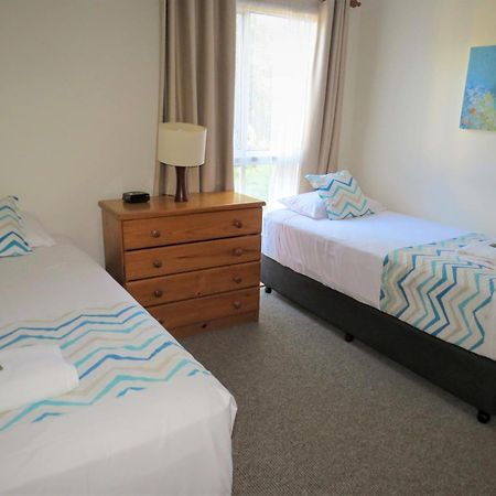 The Shores Holiday Apartments Mackay Room photo