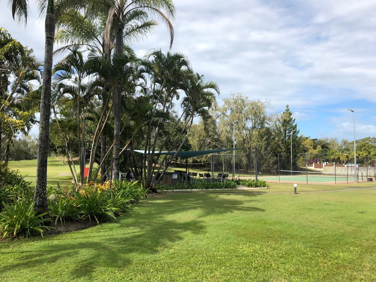 The Shores Holiday Apartments Mackay Exterior photo