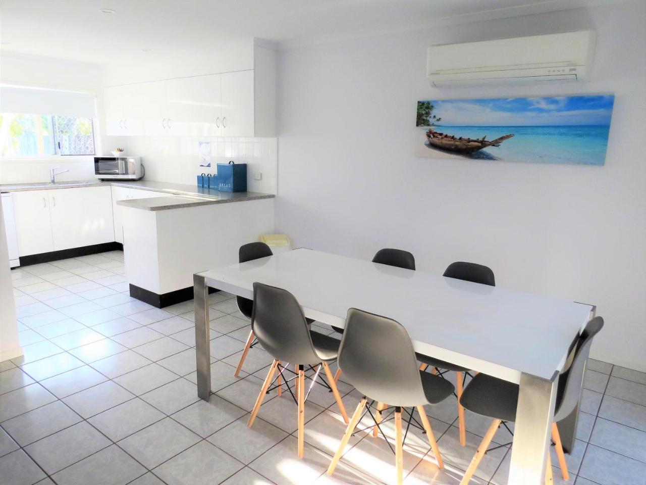 The Shores Holiday Apartments Mackay Exterior photo