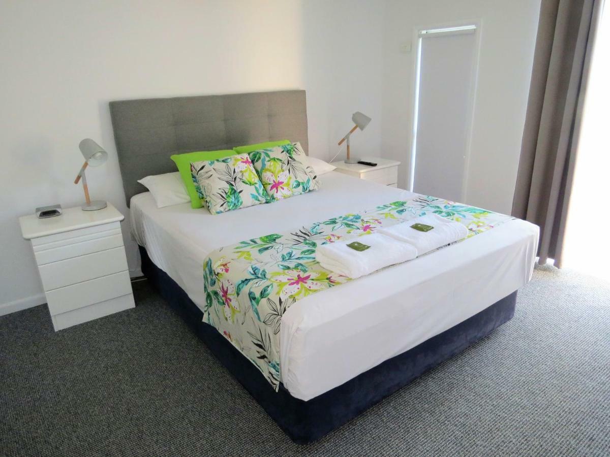 The Shores Holiday Apartments Mackay Exterior photo
